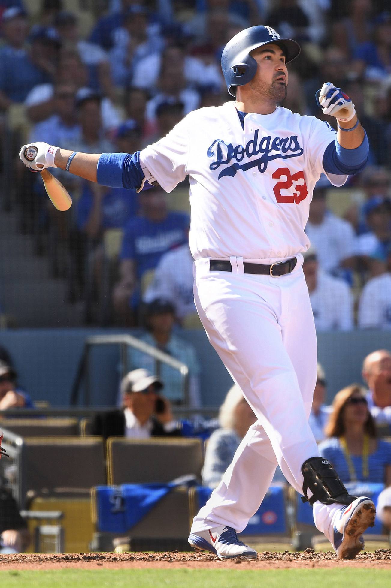 Dodgers edge Nationals on Chase Utley’s eighth-inning single to force NLDS Game 5