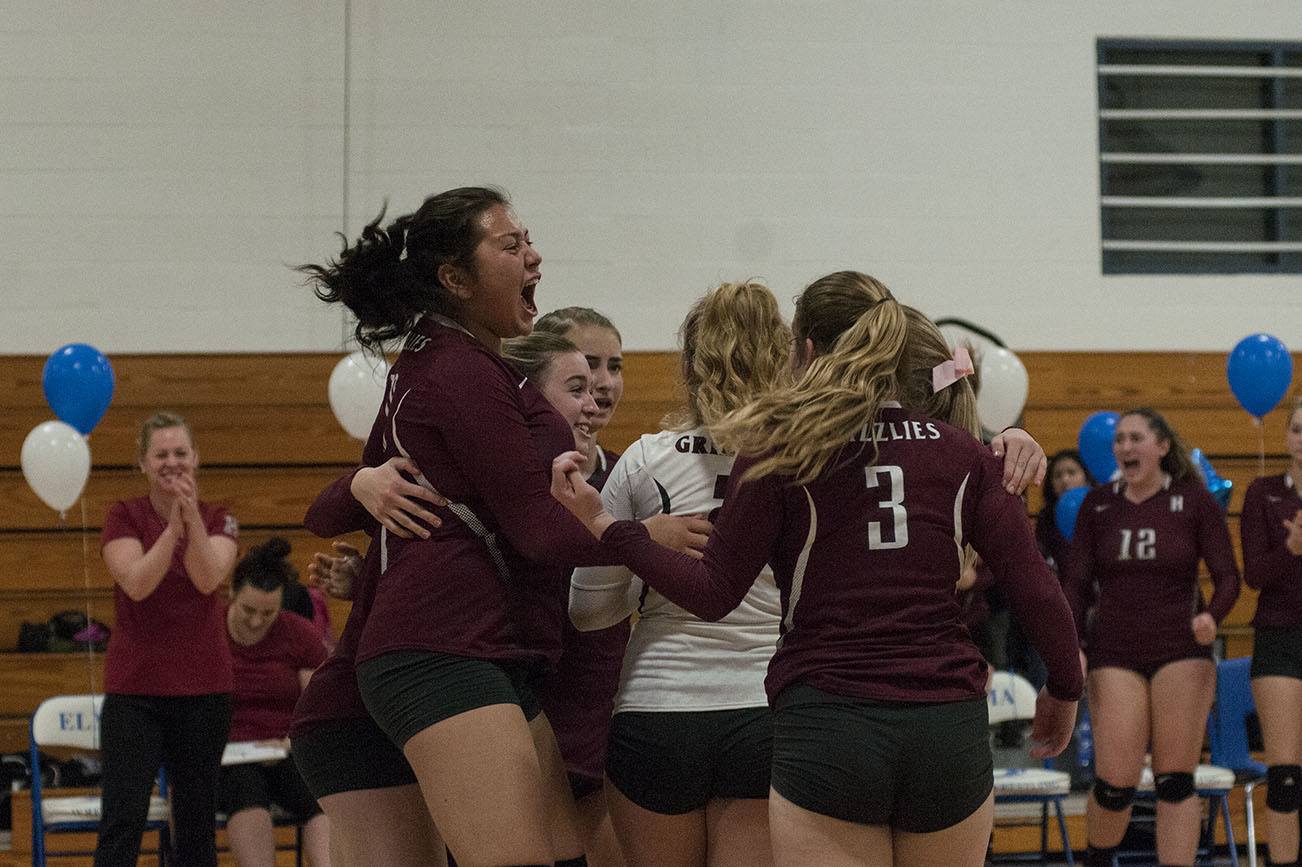 Hoquiam rallies to knock off Elma in five-set thriller