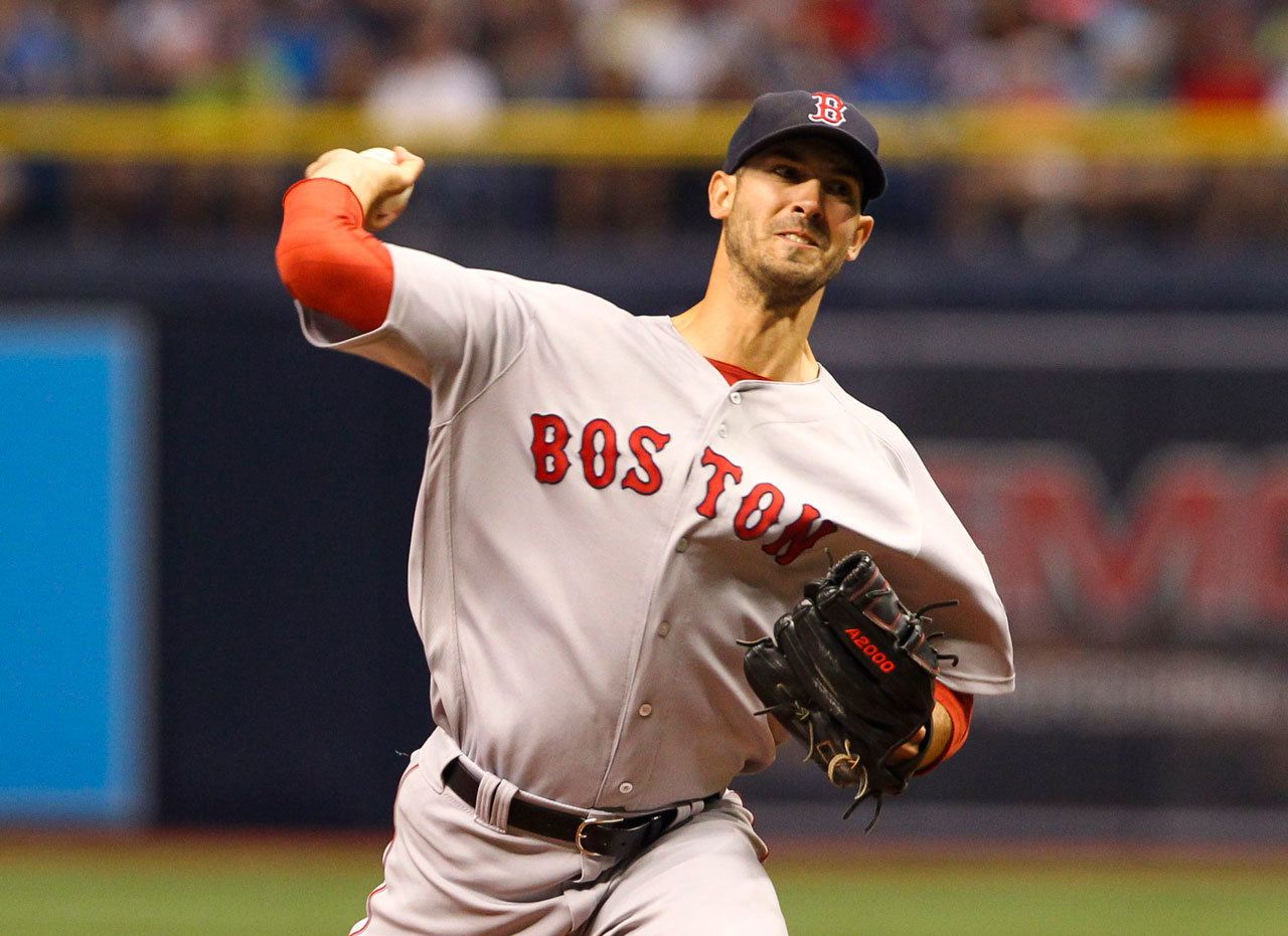 Red Sox pitcher Rick Porcello wins AL CY Young, edges out Justin Verlander