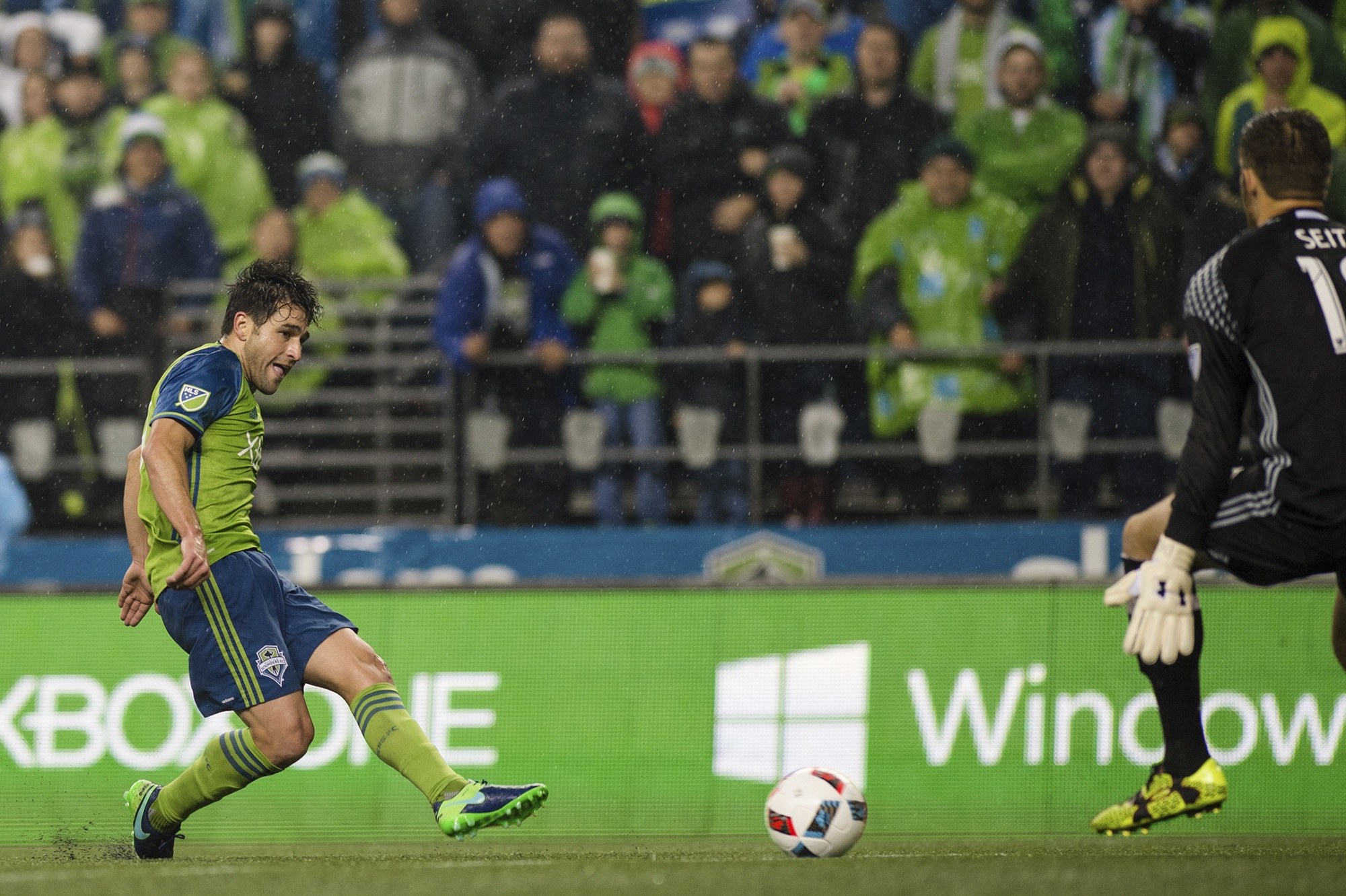 Lodeiro’s penalty-kick goal nets Sounders’ 2-1 win over Colorado