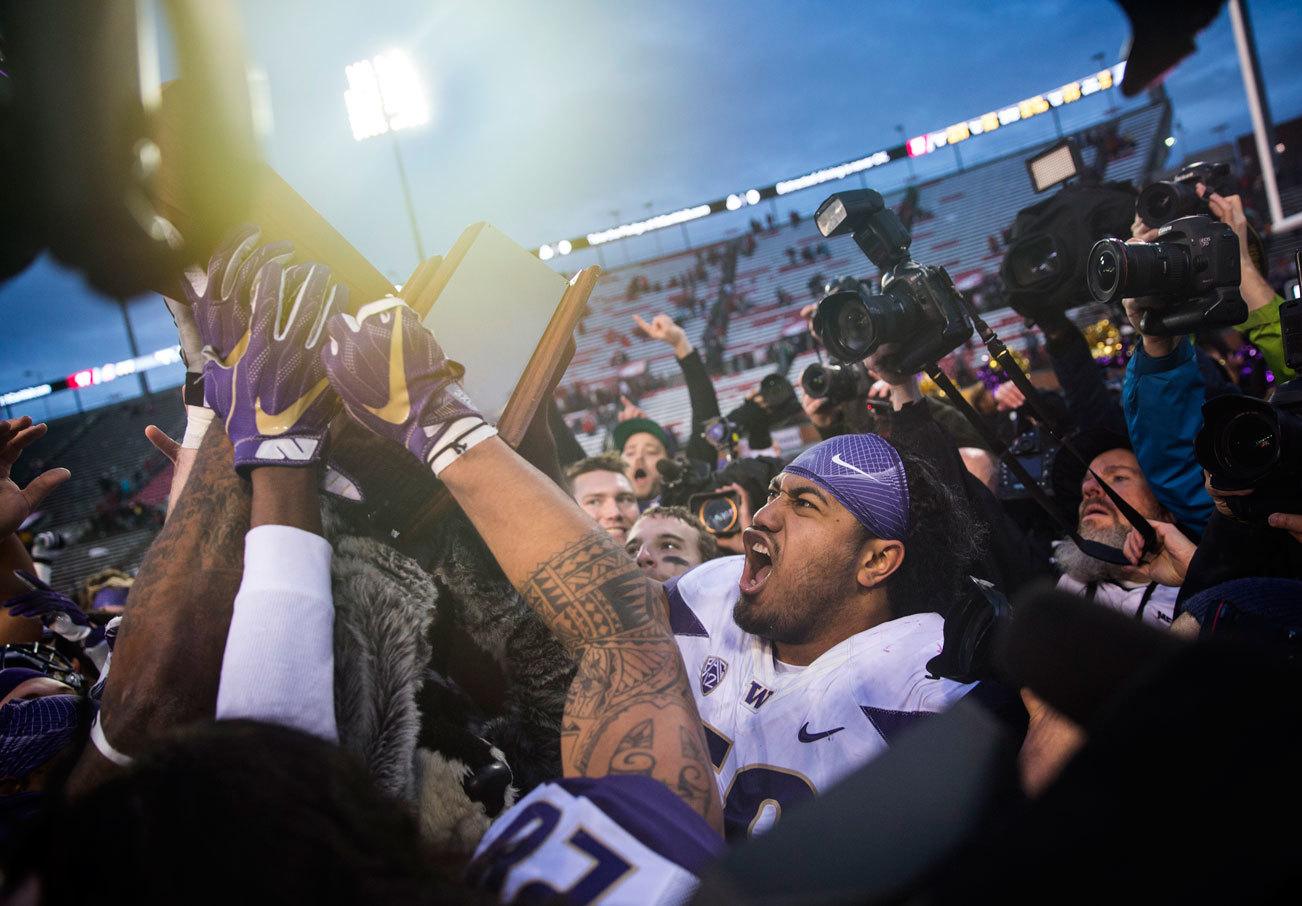 No. 4 Washington is playoff-bound, will face No. 1 Alabama in national semifinal