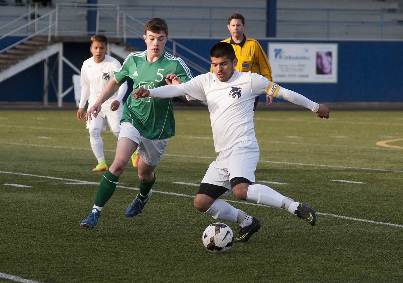 Aberdeen nets win over Tumwater, 2-1