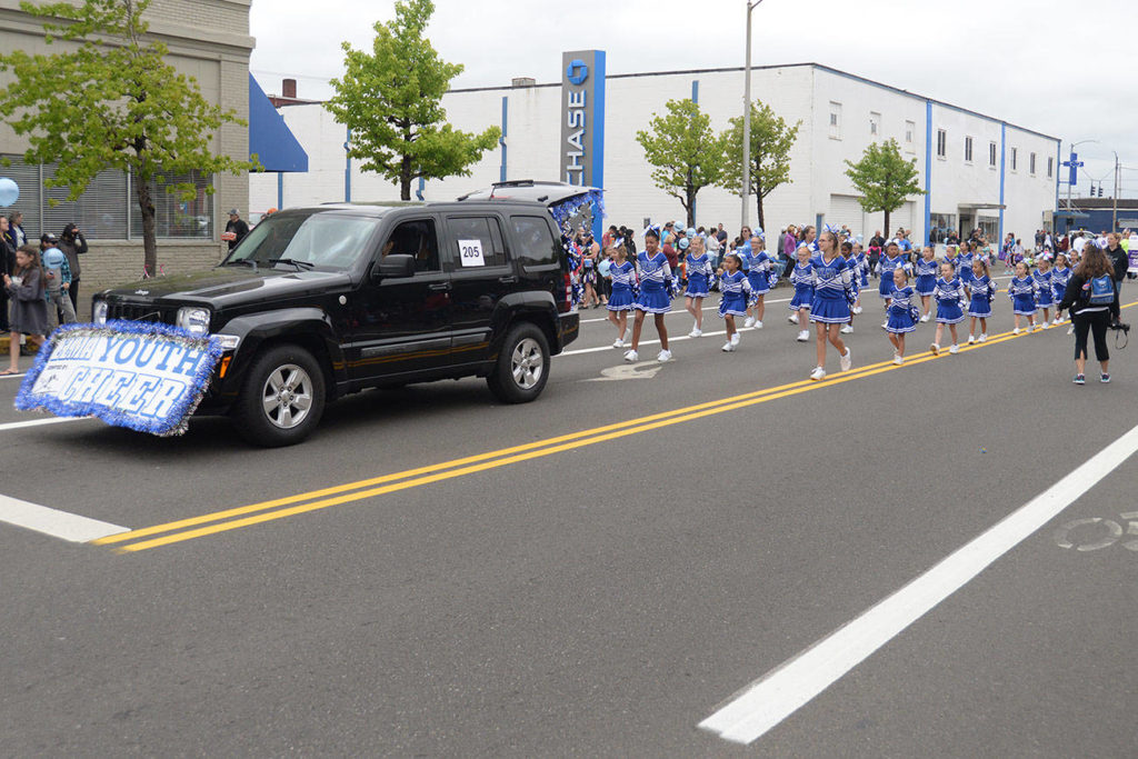 Hundreds crowd downtown Aberdeen for Founders Day Parade The Daily World