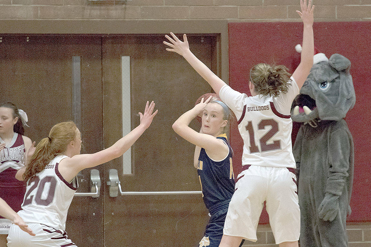 Montesano girls race past Aberdeen