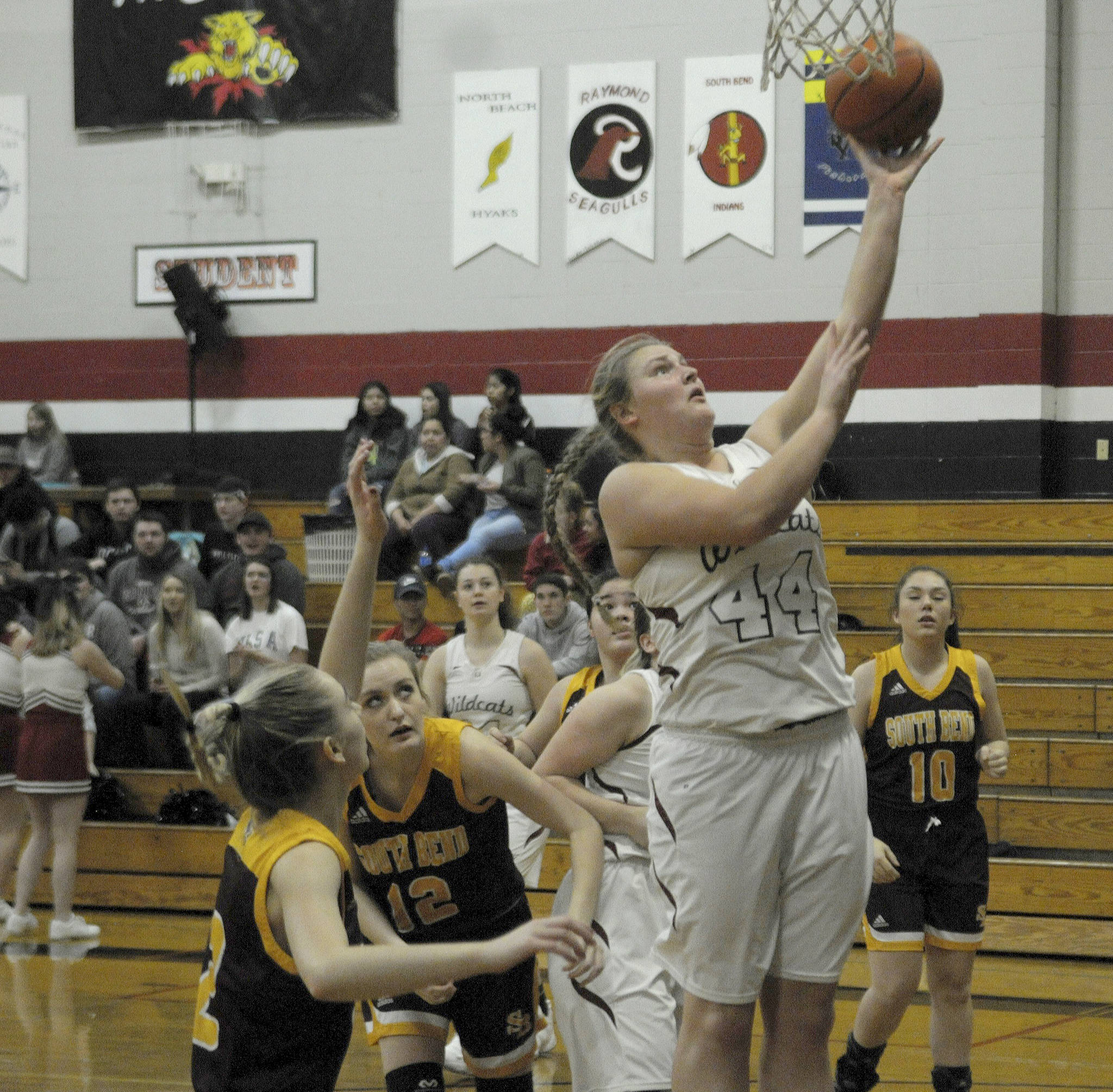 Torrid finish lifts Ocosta girls past South Bend