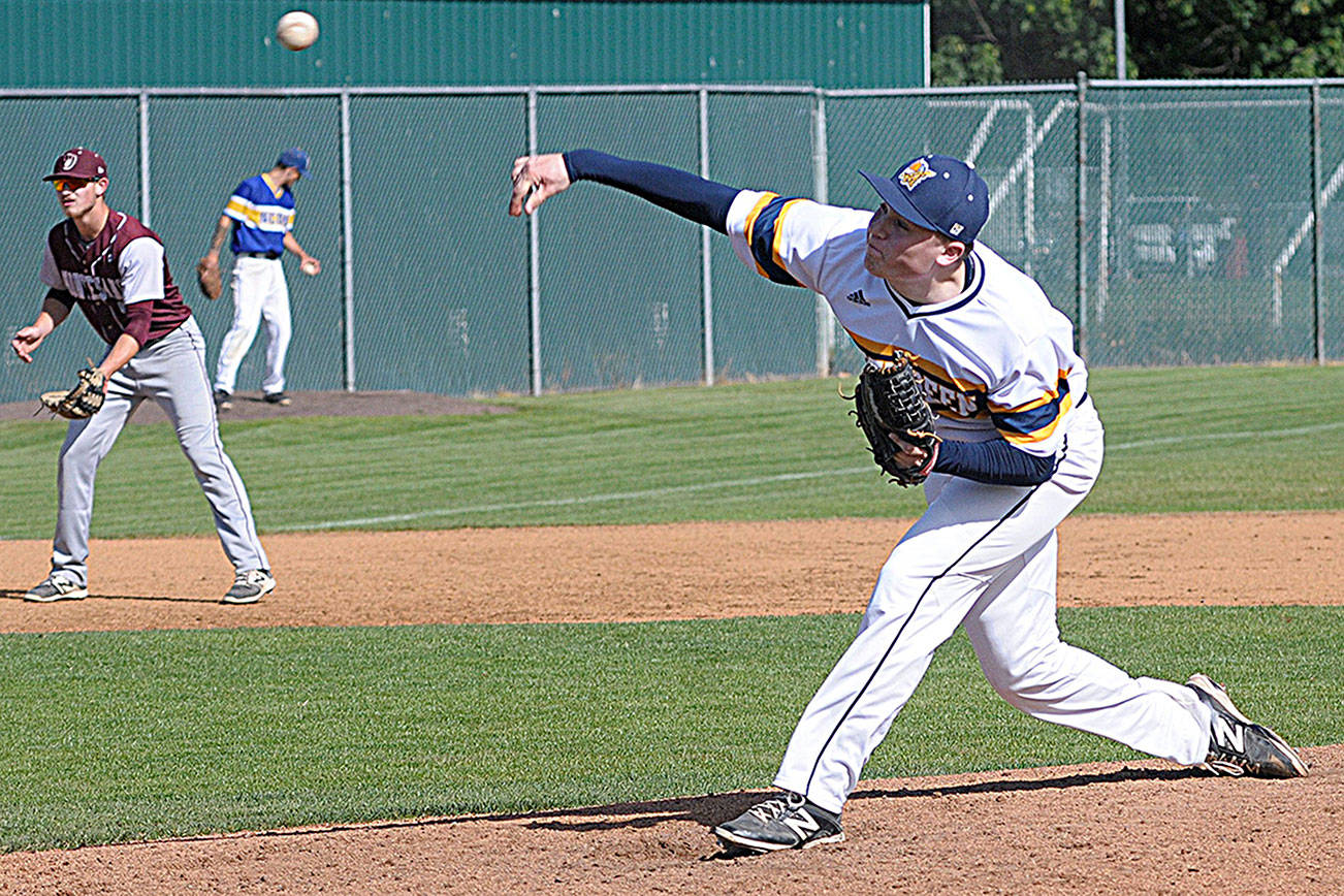 Kloempken, Plato and Timmons compete in Senior All-Star Game