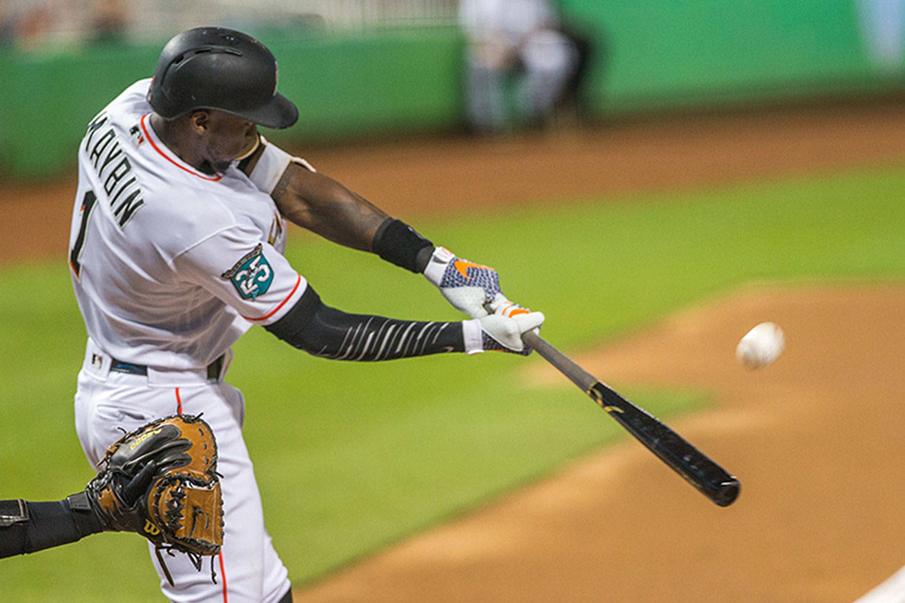 Mariners acquire Dee Gordon, $1 million in international pool money from  the Marlins