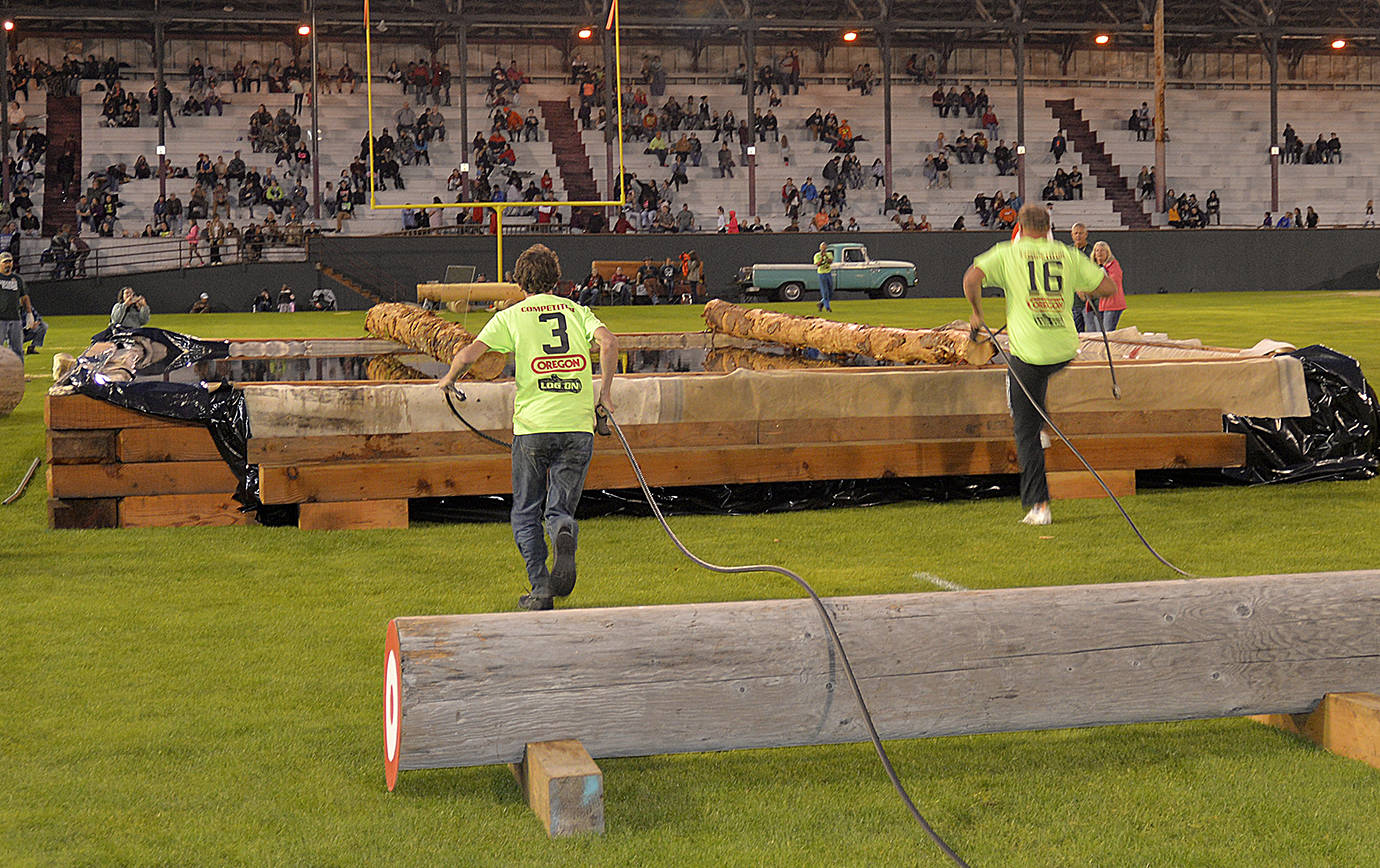 Roaring saws, sawdust clouds highlight annual Loggers Playday