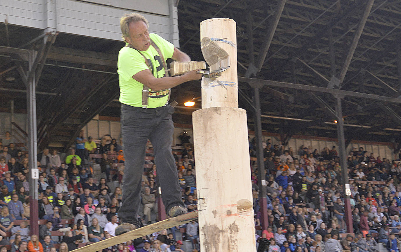 Roaring saws, sawdust clouds highlight annual Loggers Playday