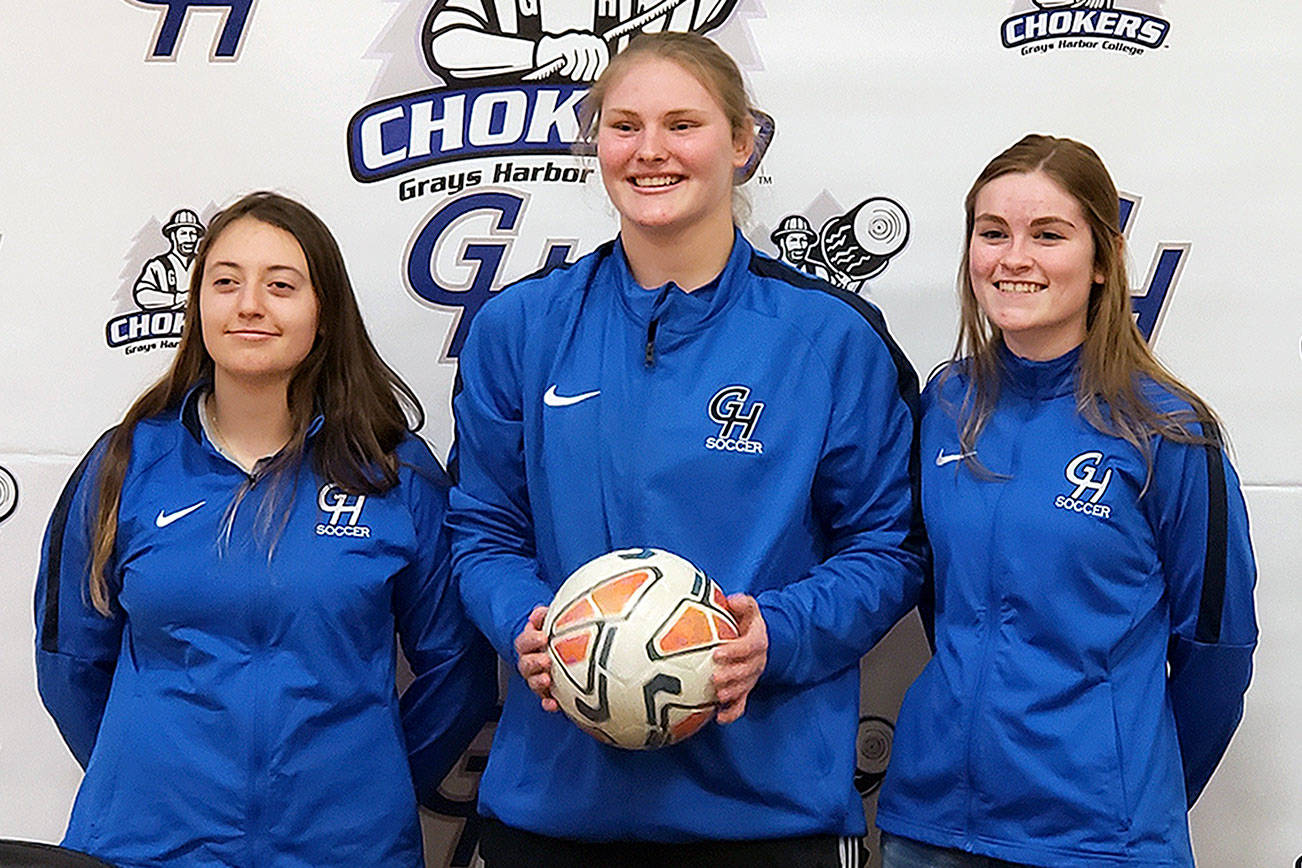 Grays Harbor signs two local student-athletes