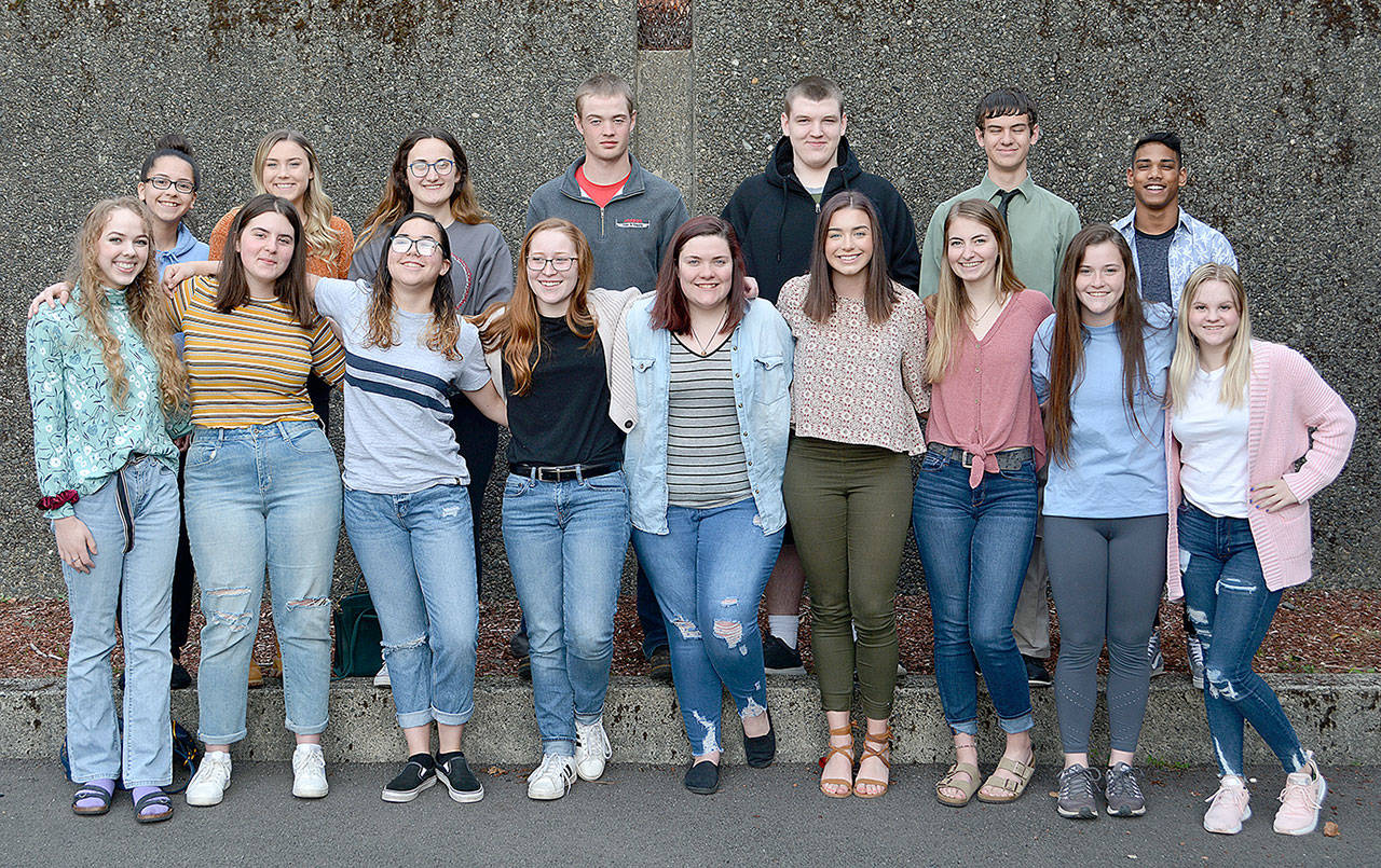 Four co valedictorians lead Hoquiam s Class of 2019 The Daily World