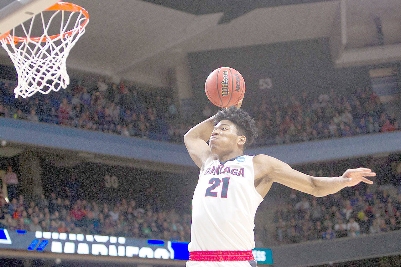 Gonzaga’s Rui Hachimura winds up for a slam dunk. (Darin Oswald/Idaho Statesman)