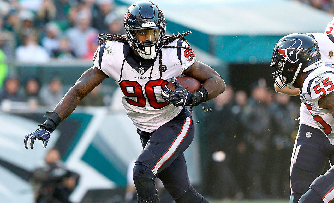 Report: Jadeveon Clowney has Seahawks on list of preferred destinations,  but Miami appears to be the leader