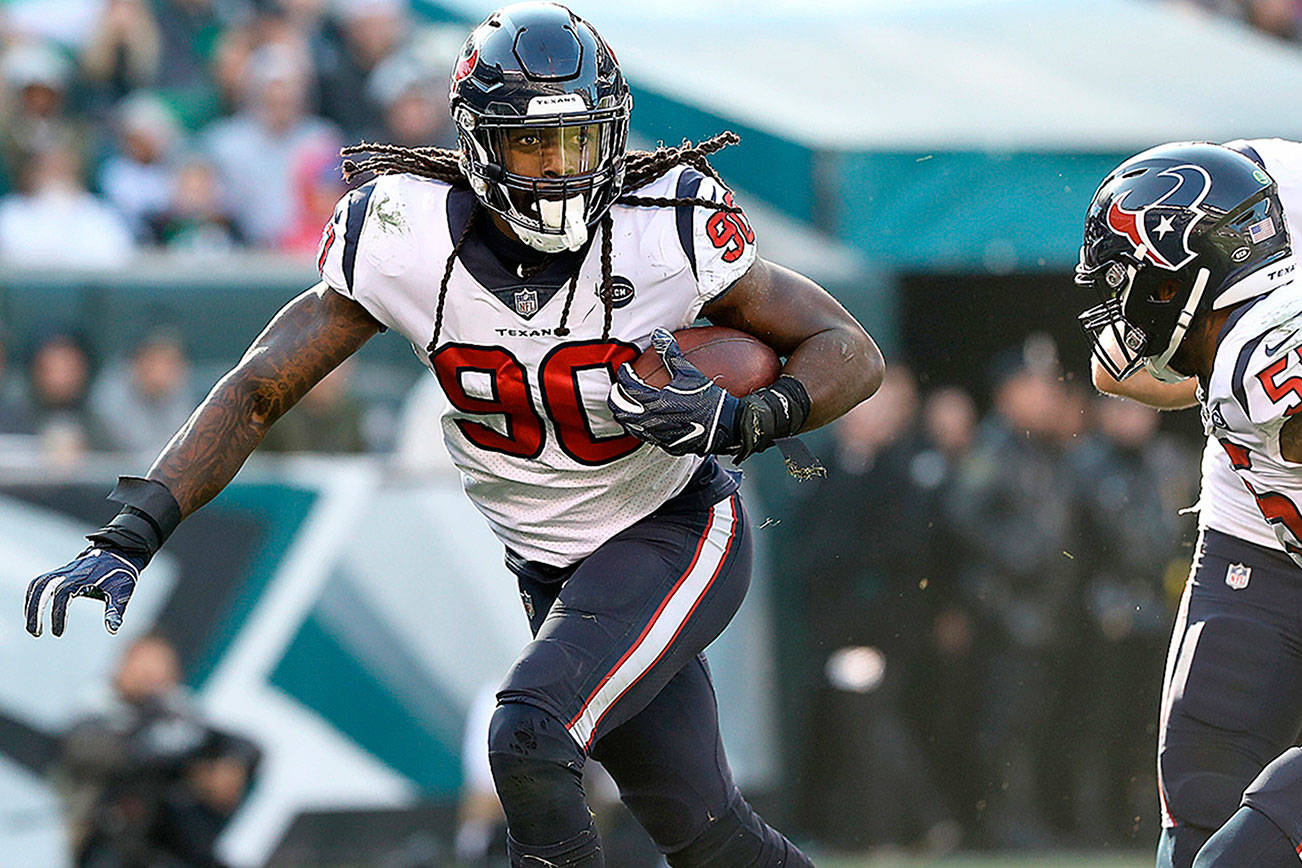 Jadeveon Clowney update: Texans, Seahawks discussing potential trade