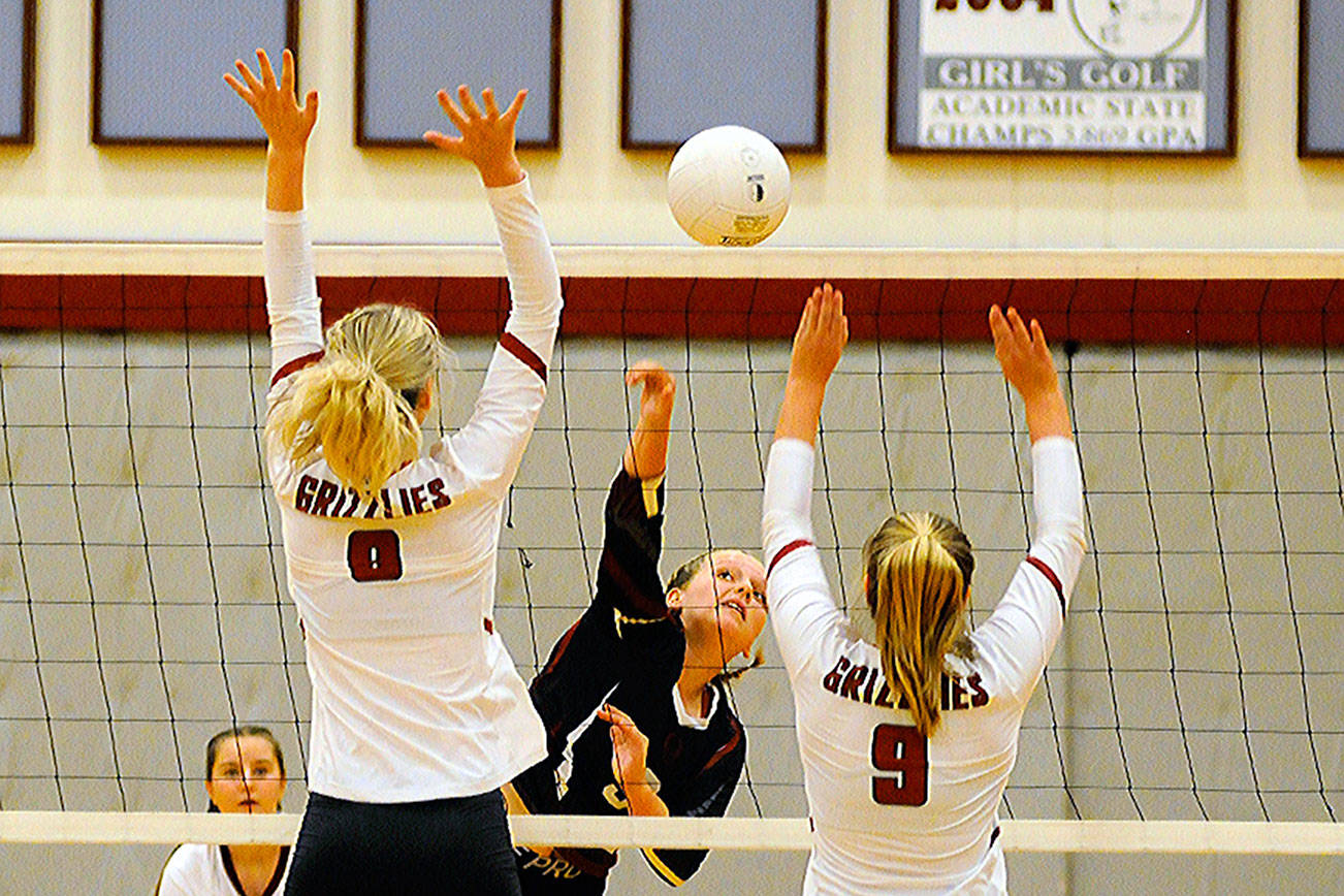 Wednesday Prep Roundup: Ocosta downs Hoquiam for straight-set road victory