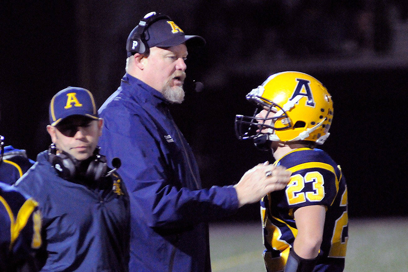 Aberdeen, Lake Quinault football named for Sportsmanship Awards