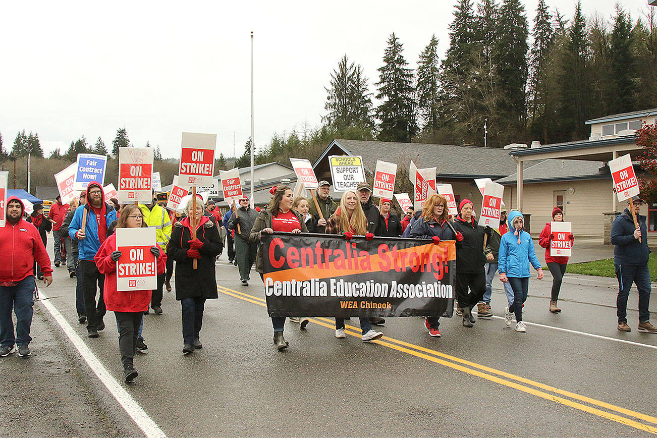 Willapa files injunction to end teachers strike