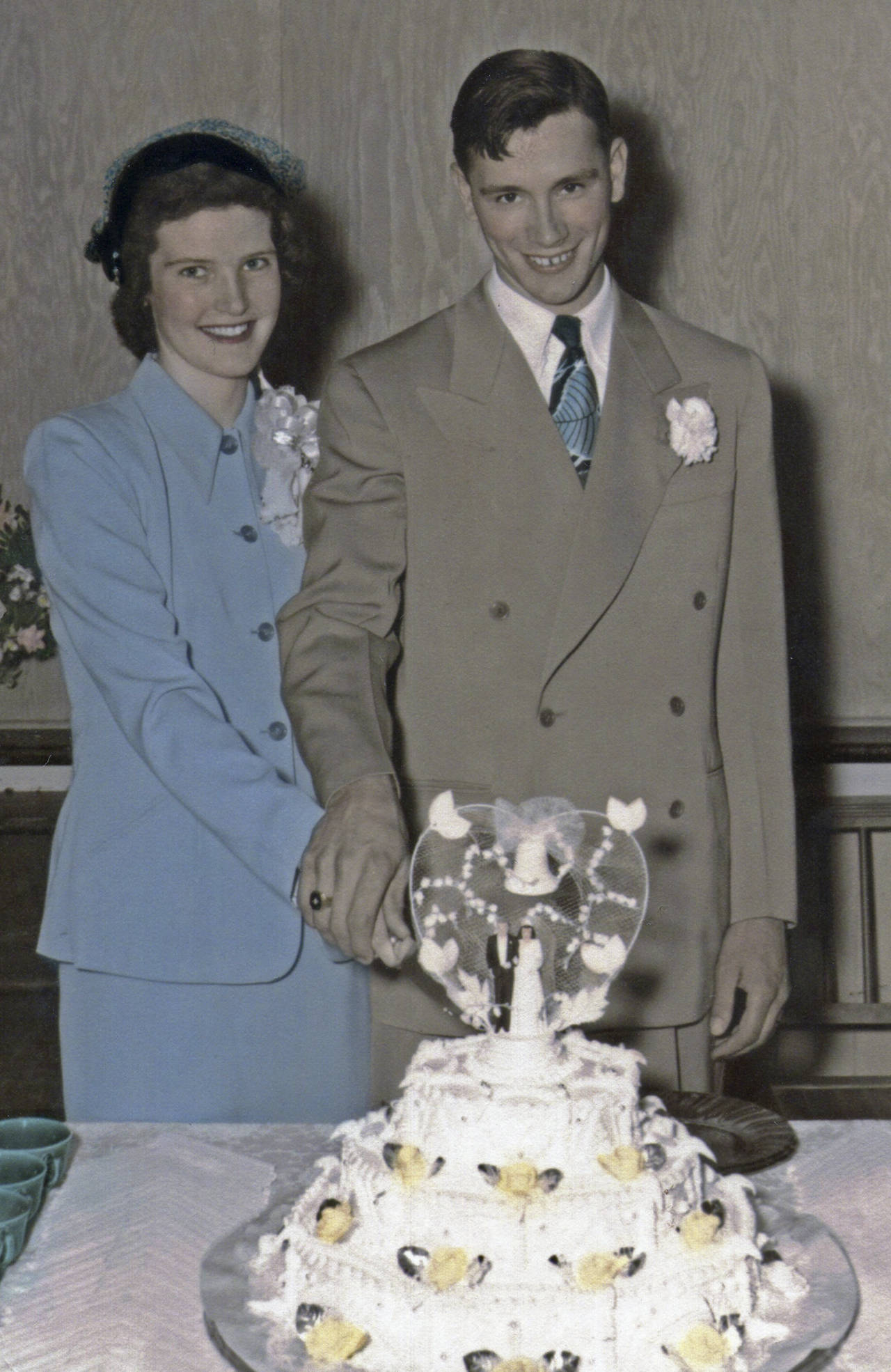 Raymond couple celebrates 70th anniversary