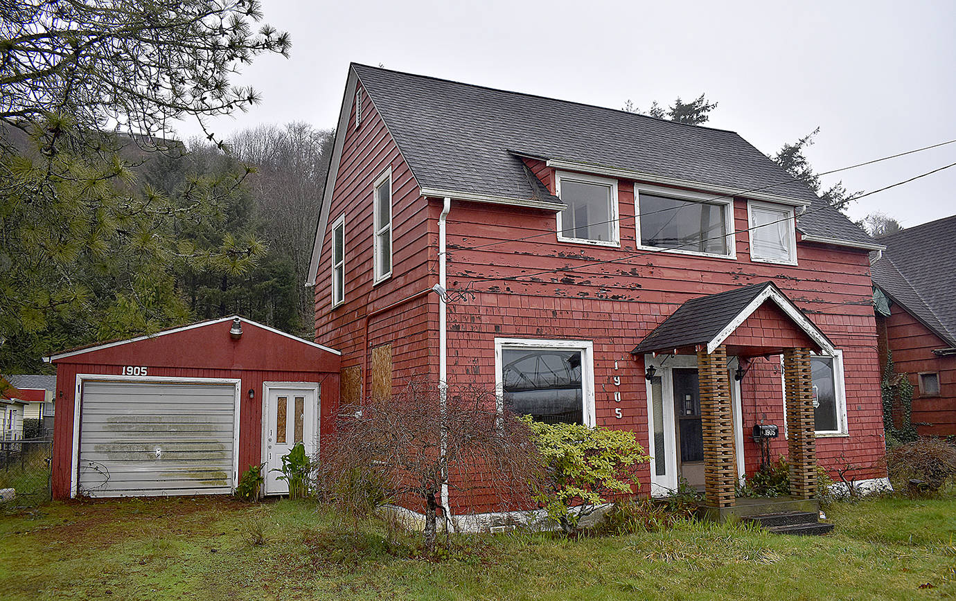 DAN HAMMOCK | THE DAILY WORLD
This house on Riverside Avenue in Hoquiam, forfeited to the city after it was found to have a large illegal marijuana grow operation, is going on the market.