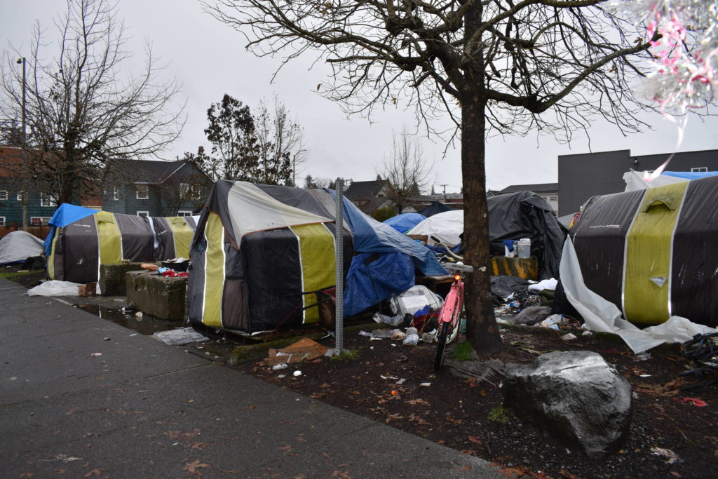 Aberdeen man wants to clean up closed homeless lot behind city hall ...