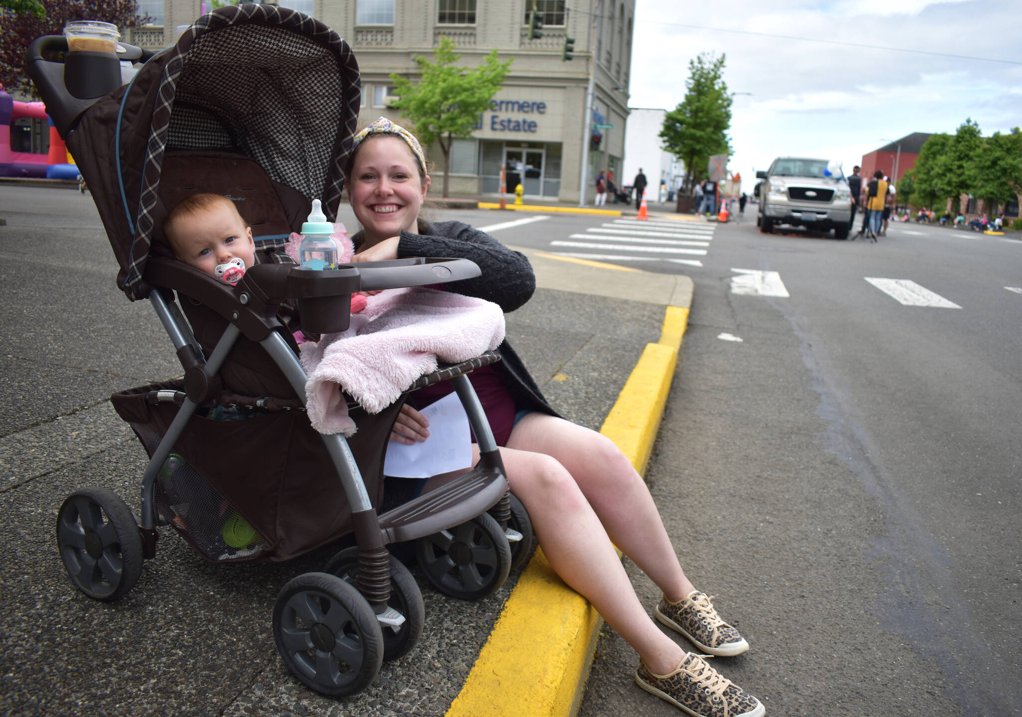 Founder’s Day Parade brightens up Aberdeen The Daily World