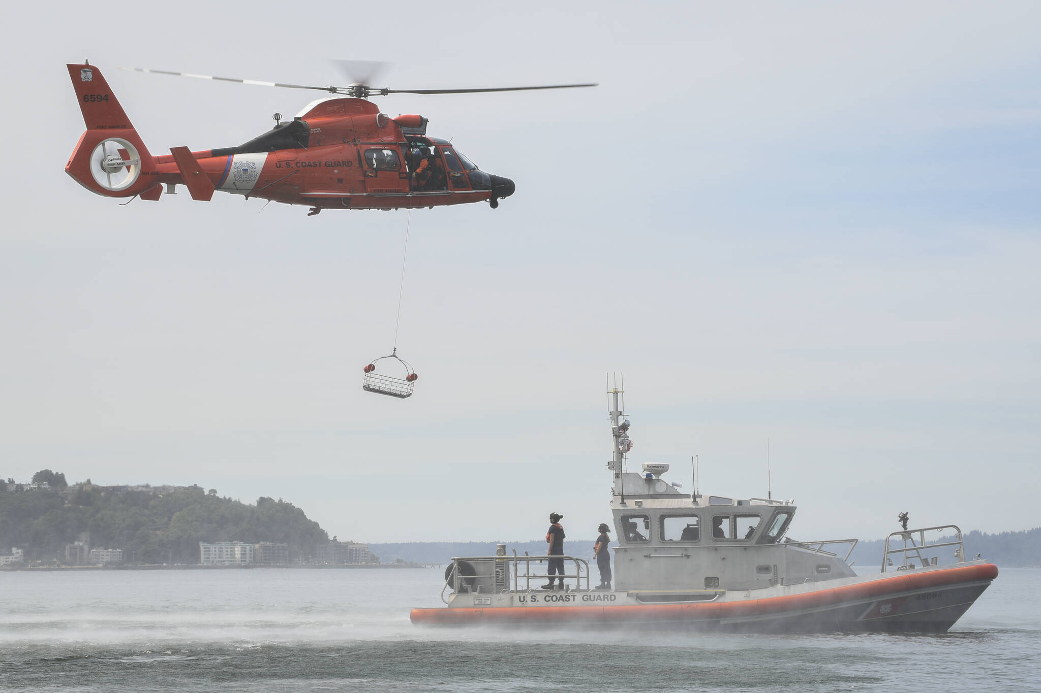 U.S.-flagged fishing boat caught for use of “paper captain”