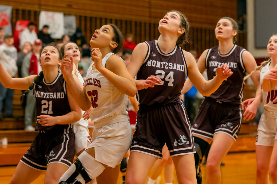 Friday Roundup Montesano Perfect In League After Win Over Hoquiam The Daily World 3599