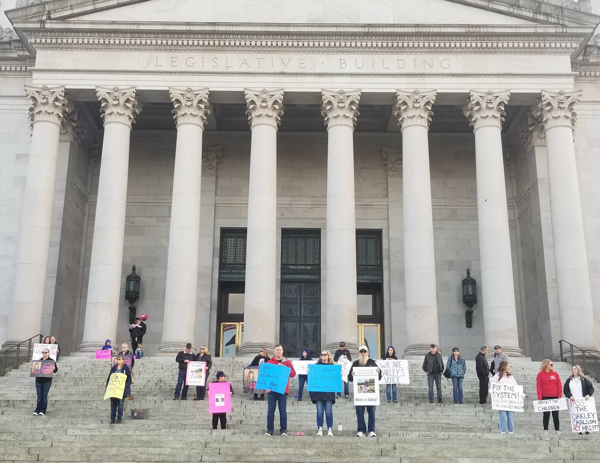 Oakley Carlson advocates crowd steps of Capitol to endorse . 1397 | The  Daily World