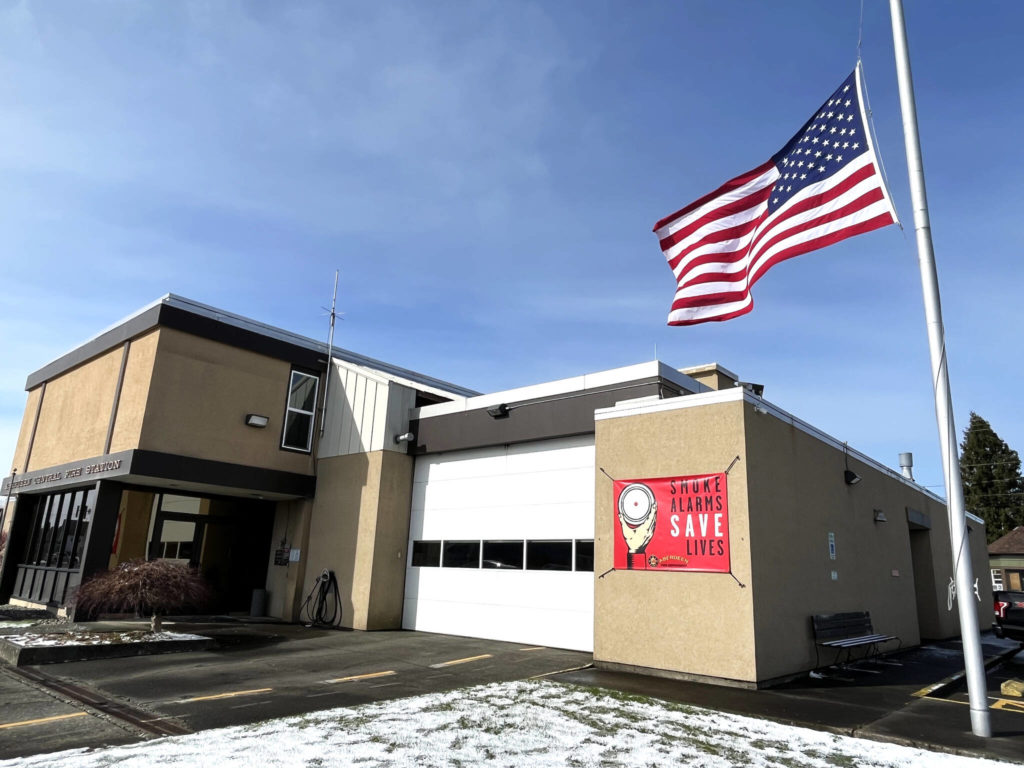 Aberdeen City Officials Declare March Red Cross Month” The Daily World