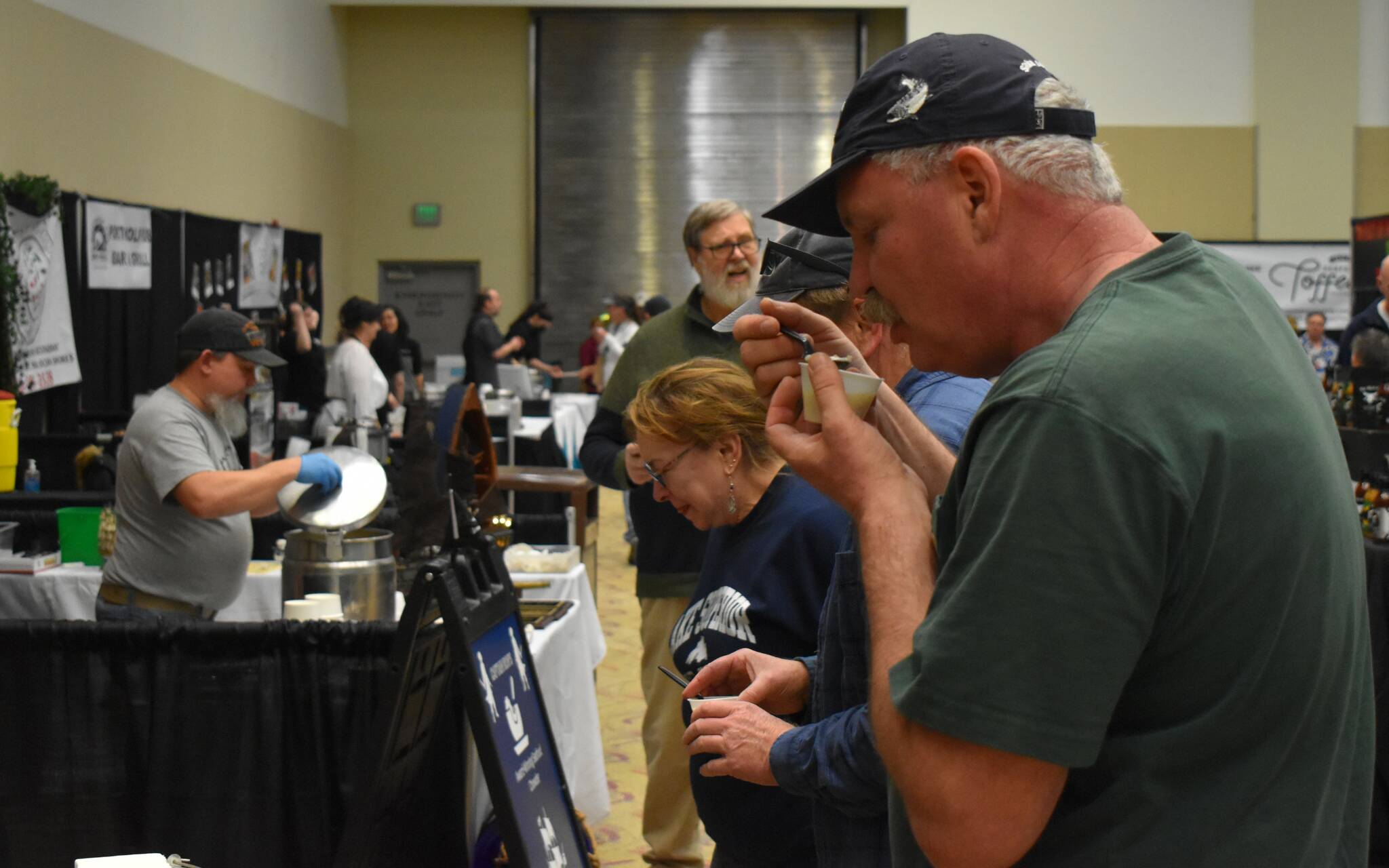 Ocean Shores Razor Clam Festival sees high temps and turnout The