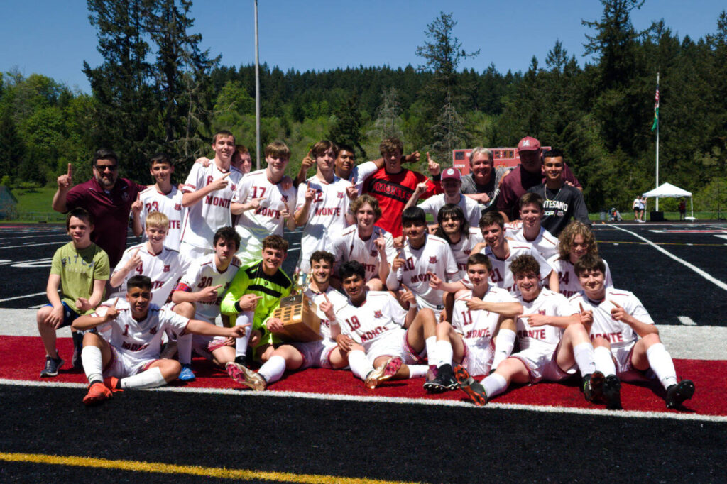 History-makers: Montesano Beats Seton Catholic For First District Title ...