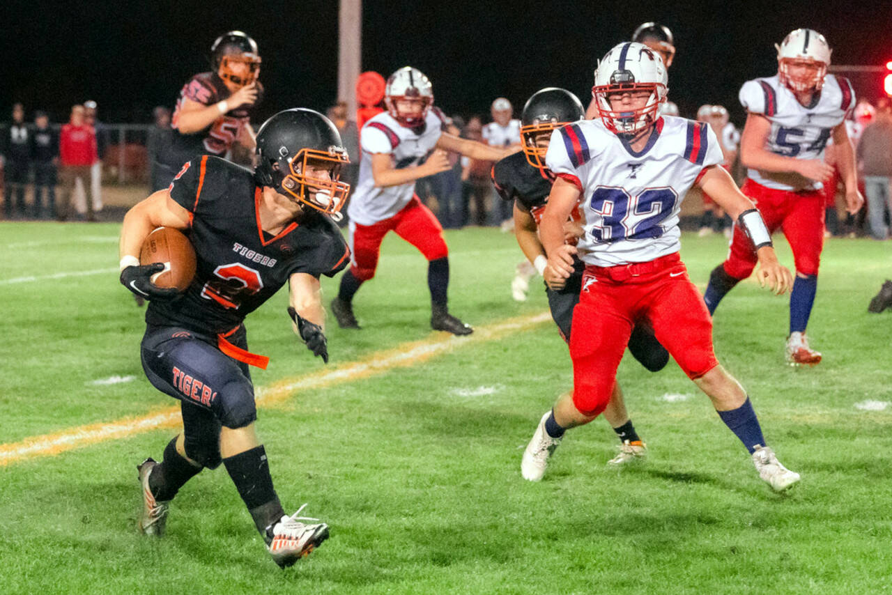 Prep Football Roundup: Napavine too much for Pe Ell-Willapa Valley to ...