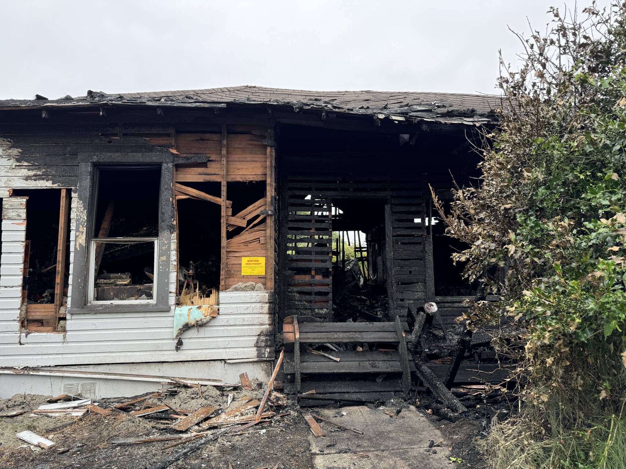 An Aberdeen home was destroyed by a fire on Saturday afternoon. (Michael S. Lockett / The Daily World)