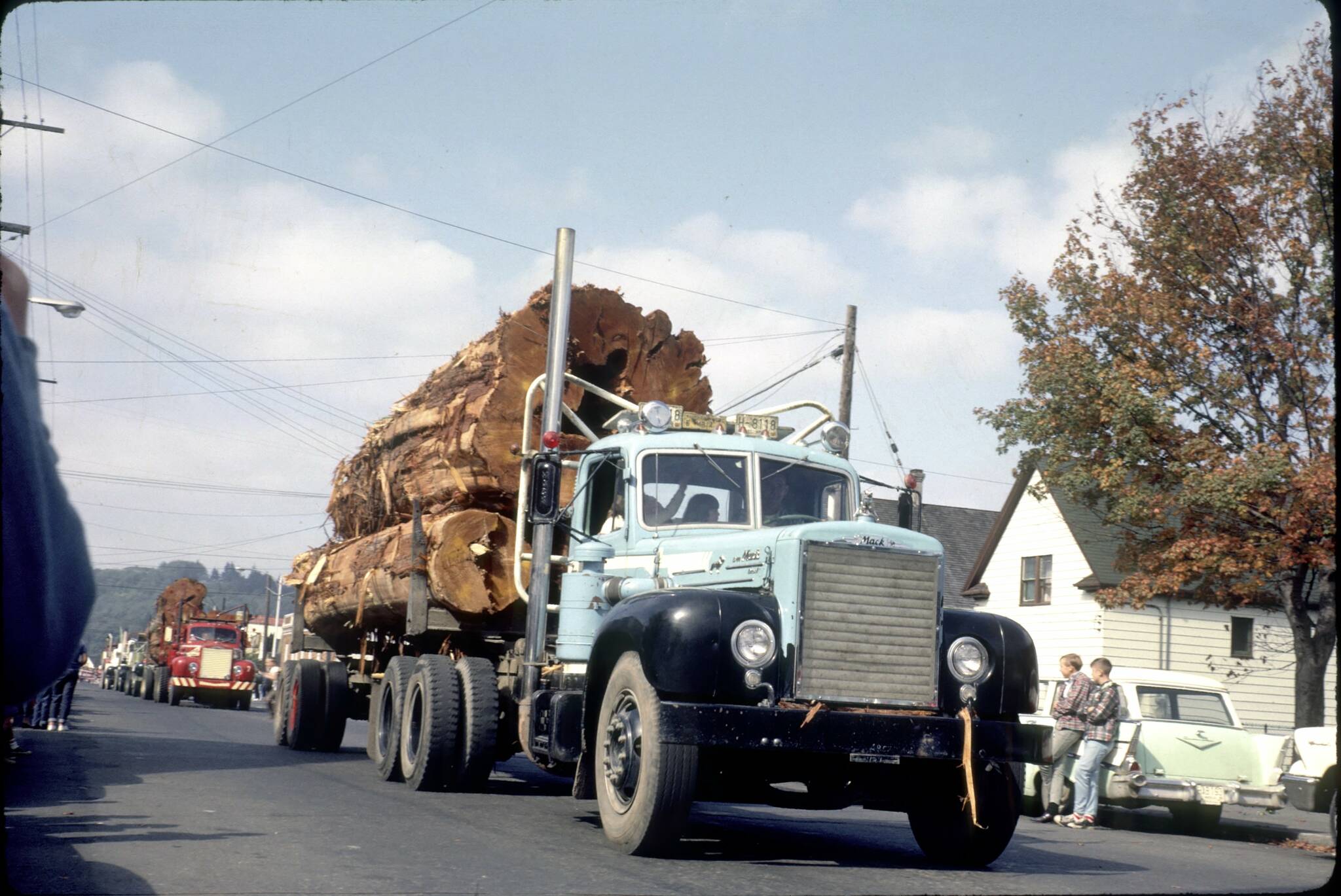 Bob Peterson
Load of cedar on MAC lumber truck in 1965 Loggers’ Playday Parade.