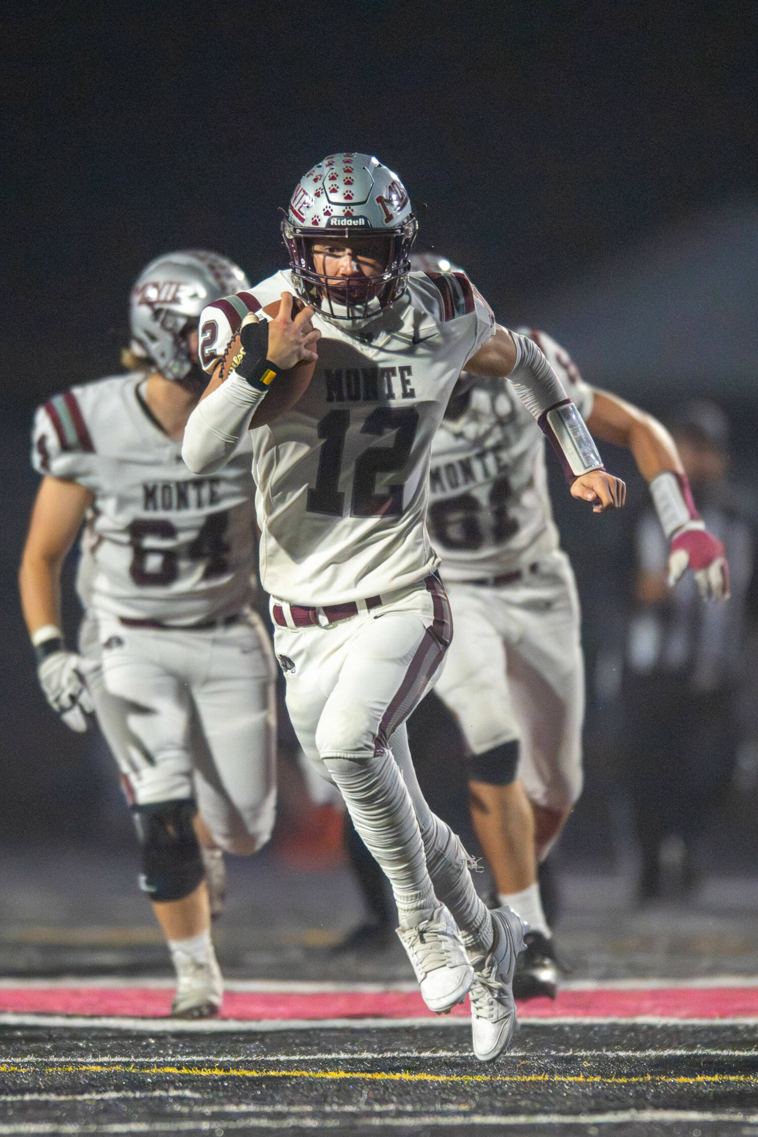 PHOTO BY FOREST WORGUM 
Montesano receiver Toren Crites and the Bulldogs will host Hoquiam in a 1A Evergreen League game on Friday at Montesano High School.