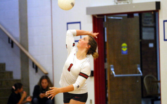 DAILY WORLD FILE PHOTO Hoquiam libero Lexi LaBounty, seen here in a file photo, had 13 digs in the Grizzlies’ straight-set victory over Elma on Tuesday at Hoquiam High School.