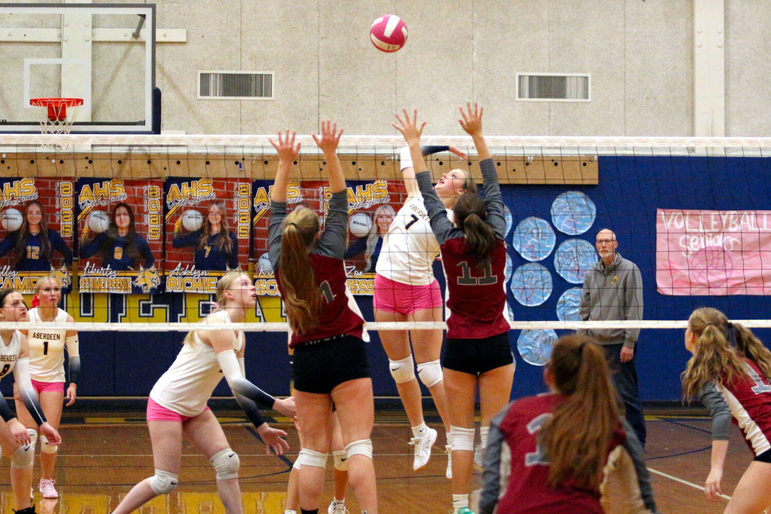 RYAN SPARKS | THE DAILY WORLD Aberdeen senior Ashlyn Richie (7) rises for a kill during a straight-set victory over W.F. West on Tuesday at Sam Benn Gym in Aberdeen.