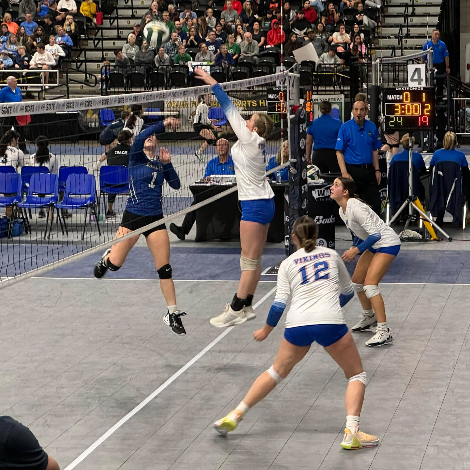 SUBMITTED PHOTO Willapa Valley’s Tylar Keeton (middle) makes a play at the net against Soap Lake during a 1B State Volleyball Tournament game on Wednesday at the SunDome in Yakima.