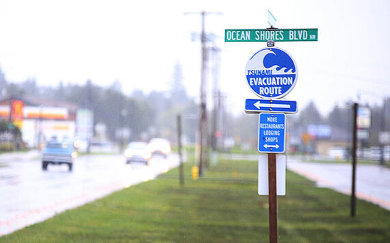 A tsunami evacuation route is posted in Ocean Shores. (Washington Military Department)