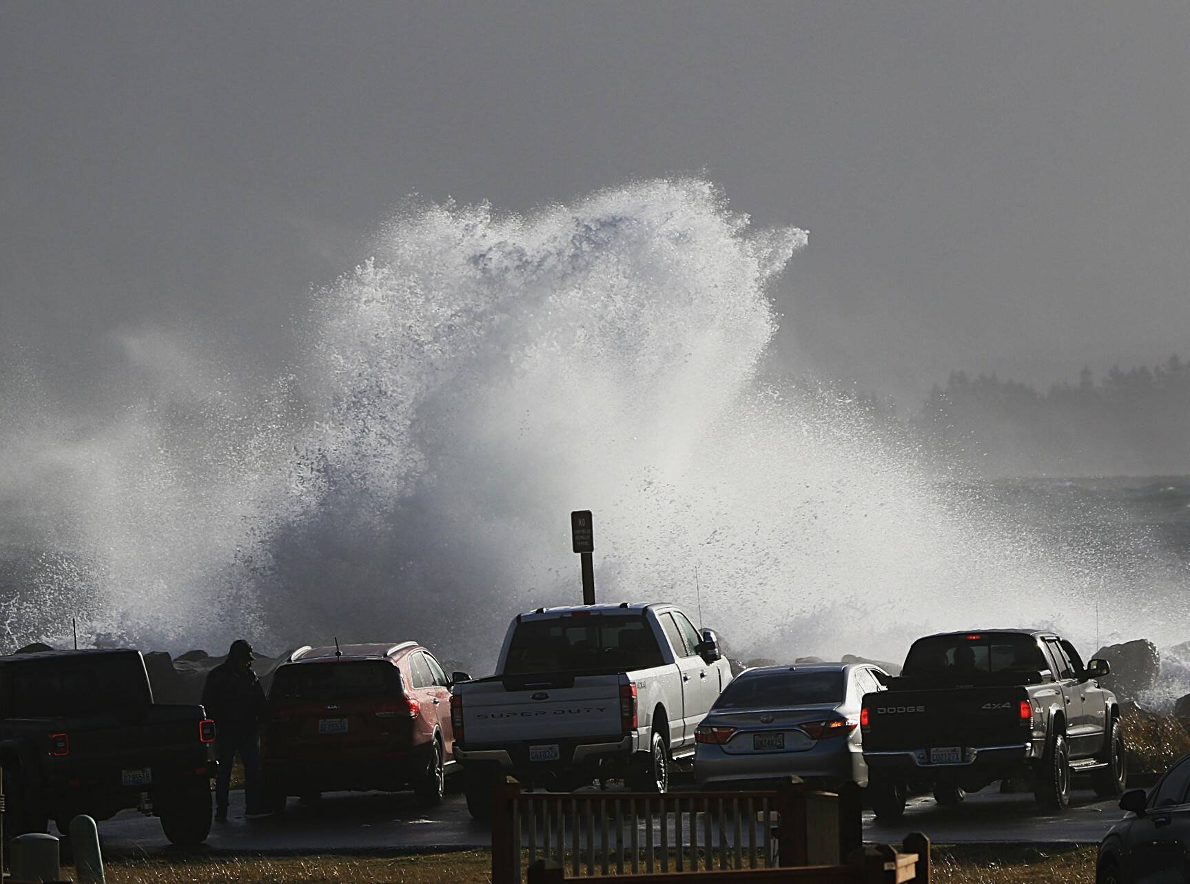 Skipp Radcliffe
The ocean was angry this past weekend in Ocean Shores, and the threat continues through the week.