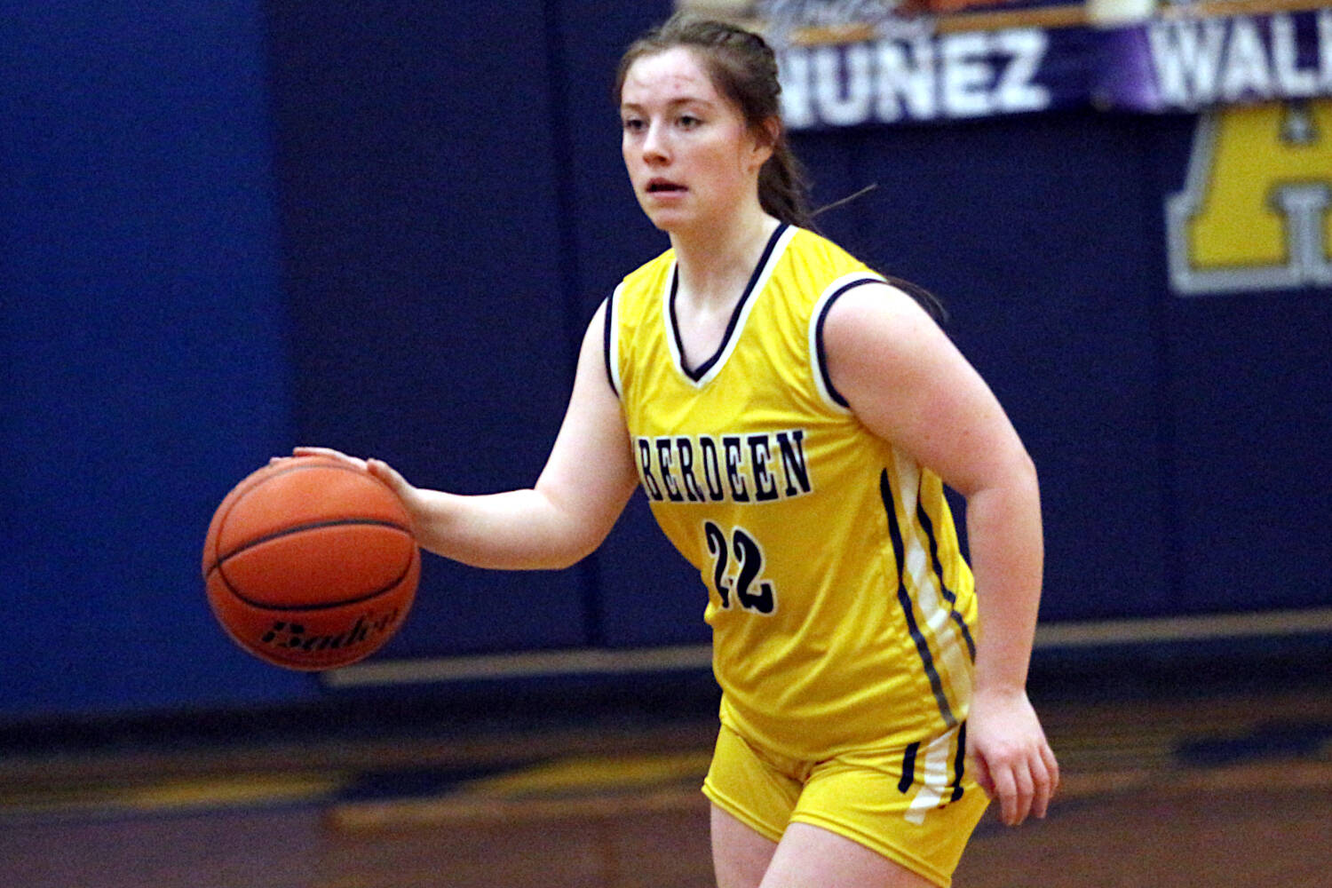 DAILY WORLD FILE PHOTO Aberdeen guard Bentley Brown, seen here in a file photo, scored 17 points and had a clutch 3-pointer in the final minute of the Bobcats’ 47-43 win over Centralia on Tuesday at Centralia High School.